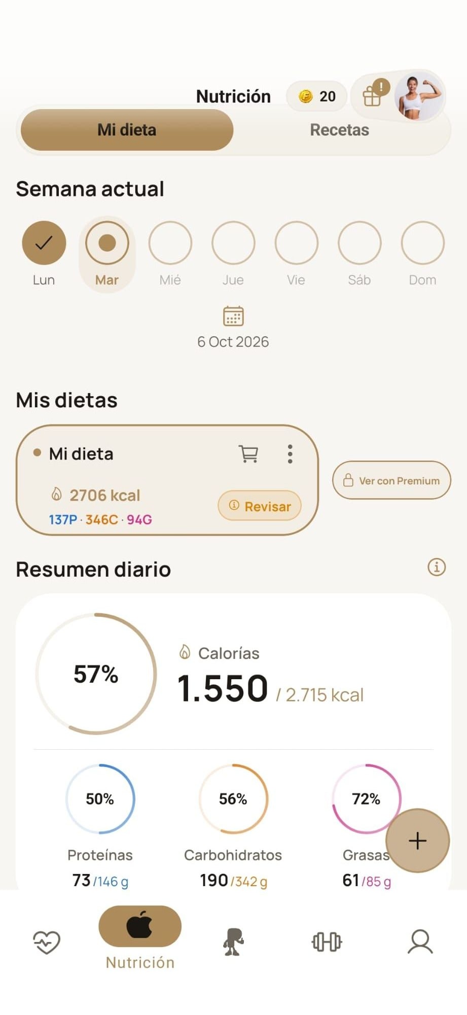 Resumen nutricional diario con objetivos y macronutrientes en MyProgressFit